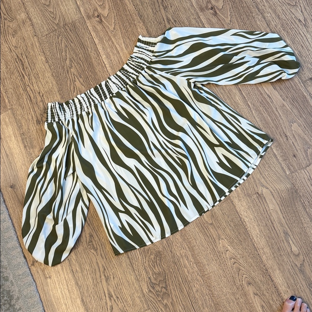 Stylish Zebra Print Skirt - Green and White